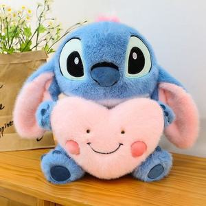 Peluche <span class=keywords><strong>de</strong></span> Stitch con Corazón Cosido - Muñeco <span class=keywords><strong>de</strong></span> <span class=keywords><strong>Lilo</strong></span> & Stitch con Almohada Abrazable, Peluche Suave Premium al por Mayor - Product Image 6