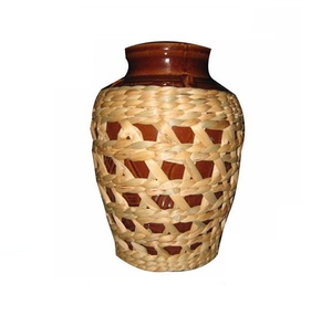 Pot de jardin en jacinthe d'eau naturelle tissée à la main panier de jardinière de fleurs magnifiquement conçu pour un usage domestique Inspiration vietnamienne - Product Image 1