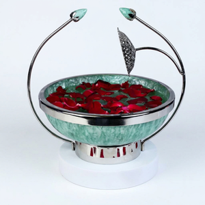 Elegante Tazón Decorativo Moderno Tallado en Metal Plateado con Resina Verde, Ideal para Comedor, Bodas, Fiestas y Uso Diario - Product Image 1