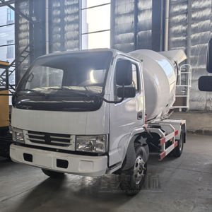 New Style 4 Kubikmeter Selbst laden der Betonmischer LKW 4 Kubikmeter Betonmischer LKW Tragbarer Beton-Transit mischer - Product Image 5