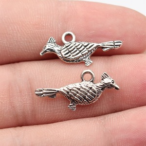 Ciondolo a forma di cucù in argento antico 24x14mm 1.3g, accessorio per gioielli fai da te, vendita diretta dalla fabbrica - Product Image 1