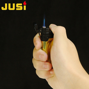 JUSI Nouveau Briquet Tendance à Couvercle Rabattable Grande Capacité, Allume-Cigare Portable Épais Coupe-Vent à Jet - Product Image 4