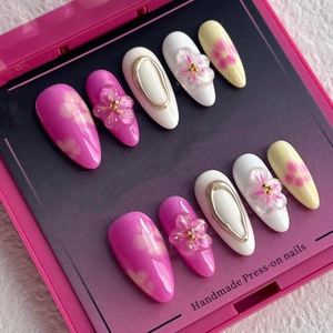 <span class=keywords><strong>Uñas</strong></span> Postizas Estilo Francés, Almendradas <span class=keywords><strong>de</strong></span> Lujo con Flores 3D para Bodas y Galas, Venta al Por Mayor <span class=keywords><strong>de</strong></span> <span class=keywords><strong>Uñas</strong></span> Artificiales - Product Image 1