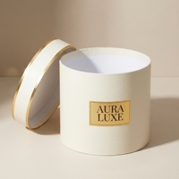 Boîte à fleurs ronde de luxe personnalisée, boîte à fleurs cylindrique blanche avec étiquette dorée pour l'emballage des arrangements floraux de mariage