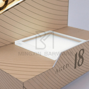 Soporte de lujo para champán con logotipo personalizado, exhibición de madera con detalles dorados para Bar de hotel, tienda minorista, promoción de licores de marca - Product Image 3