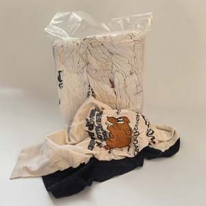 Trapos de Algodón Reutilizables Blancos Estampados de Alta Calidad, Paños de Limpieza Industriales Duraderos con Bajo Contenido de Pelusa para Talleres - Product Image 1