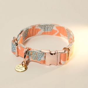 Collar de Perro Personalizado de Algodón de Lujo Tamaño M, Cómodo, Suave, Diseño Personalizado, Elegante, Moderno, Bonito, Duradero, Estilizado, con Luces - Product Image 1