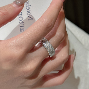 S925 Pure Silver Diagonal <b>Ring</b> Niche Design Simple Lightweight Vintage Style Jewelry Claw Inlay Brushed Open <b>Fingerprint</b> - Product Image 2