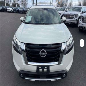 Nissan <span class=keywords><strong>Pathfinder</strong></span> SUV d'occasion, modèle 2024, en excellent état - Product Image 1
