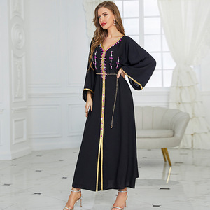 Abaya longue en gros avec motif floral modéré en perles, caftan islamique marocain, robe brodée pour femmes, robe arabe, Dubaï, musulmane - Product Image 2