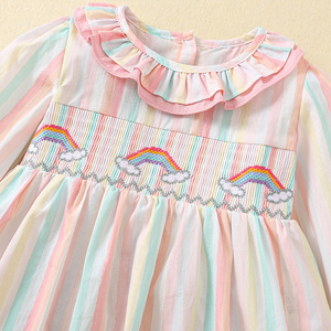 Abito da bambina in cotone con ricamo a cartoni animati arcobaleno, gonna a righe colorate con coulisse, nuova collezione primavera autunno 2026 - Product Image 3
