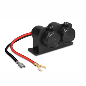 Cache-poussière pour câble allume-cigare de voiture à double port Porte-fusible à lame femelle Transmetteur FM Amplificateur Solution tout-en-un - Product Image 2