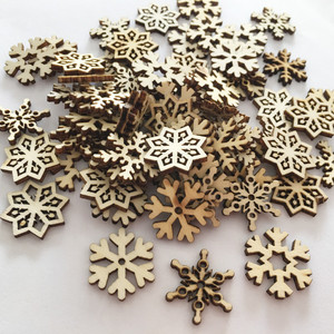 Pendentif artisanal moderne et minimaliste en forme <span class=keywords><strong>de</strong></span> flocon <span class=keywords><strong>de</strong></span> neige <span class=keywords><strong>de</strong></span> <span class=keywords><strong>Noël</strong></span>, en panneau <span class=keywords><strong>de</strong></span> densité <span class=keywords><strong>de</strong></span> 25 mm, couleur <span class=keywords><strong>bois</strong></span> naturel, vente en gros, nouveau - Product Image 4