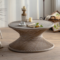 Table en rotin vintage, tressée à la main, table basse en osier en forme de sablier, table ronde rustique pour la maison, la maison d'hôtes, le salon
