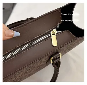 Borsa a Mano da Donna Elegante in Stile Coreano con Motivo Classico a Fiori, Chiusura a Cerniera e Manico Superiore, Borsa da Lavoro Impermeabile, Pochette Classica - Product Image 5