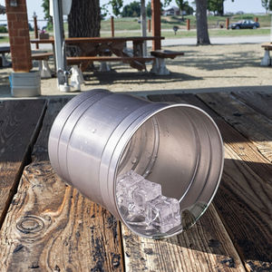 งานปาร์ตี้แบบใช้แล้วทิ้งเป็นมิตรกับสิ่งแวดล้อมวัสดุทำจากอลูมิเนียมบริสุทธิ์น้ำหนักเบาทนทานต่อสิ่งแวดล้อมผลิตจาก100% - Product Image 1