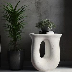 طاولة جانبية داخلية وخارجية بمظهر الخرسانة مصنوعة من أكسيد المغنيسيوم - Product Image 6