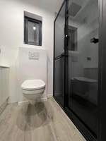 Tiny Home 20 pieds 40HC, maison préfabriquée en conteneur maritime de style industriel, design intérieur moderne, structure en acier