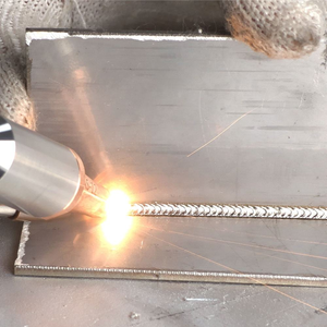 <strong>2025</strong> Best Selling Lazer <strong>Welding</strong> Cleaning <strong>Machine</strong> 1500W 2000W 3000W Handheld Fiber <strong>Laser</strong> <strong>Welding</strong> <strong>Machine</strong> for <strong>Welding</strong> Metal - Product Image 5