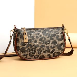 Die neue Damen-Umhängetasche im <span class=keywords><strong>Python</strong></span>-Muster im schlichten und modischen Stil 2025, die trendige, stilvolle kleine quadratische Tasche, Winterkollektion - Product Image 2