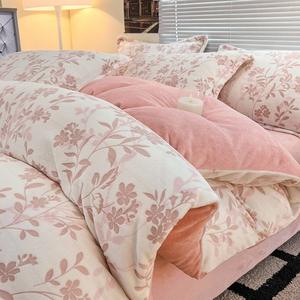 Juego de edredón de terciopelo de leche tallado en otoño, Kit de siete piezas relleno de lana de calidad con funda de edredón de lana de Coral grueso, sábanas cálidas - Product Image 2