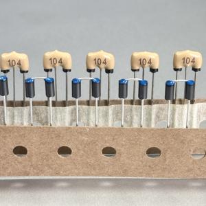 حبات الفريت محث قمع EMI الاختناق من خلال سطح ثقب جبل نطاق واسع الكوبالت غير المتبلور فلتر RH الأساسية - Product Image 5