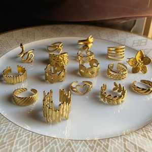 Anillos de Moda al por Mayor, Impermeables, Minimalistas, en Múltiples Estilos, Brillantes y Gruesos, Joyería para Mujer, Anillo de Acero Inoxidable Chapado en Oro de 18k - Product Image 3