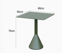 Tables et chaises en fer modernes minimalistes pour l'extérieur pour les cafés Boutiques de thé au lait Chaises Villas Cours Forgées