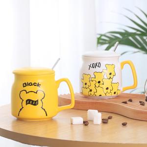 Tasse à café en céramique moderne <span class=keywords><strong>de</strong></span> grande valeur <span class=keywords><strong>de</strong></span> marque sélectionnée couvercle micro-ondes lave-vaisselle Couple <span class=keywords><strong>de</strong></span> dessins animés <span class=keywords><strong>pour</strong></span> cadeaux utilisation au bureau - Product Image 4