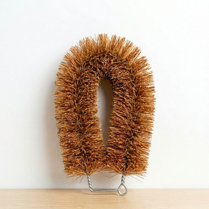 Brosse de nettoyage longue en fibres de coco avec manche en bois, écologique, non-abrasive, pour ustensiles de cuisine - Product Image 1
