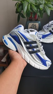 <span class=keywords><strong>2025</strong></span> xu hướng pharrell Williams tập trung quảng cáo Giày thể thao nam giày thể thao thời trang nữ với thiết kế sứa để chạy bộ - Product Image 4