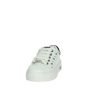 รองเท้าผ้าใบผู้หญิง Cult รุ่น T-164 สีขาวดำ ทรง Chunky - Product Image 6