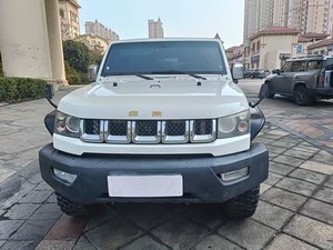 Véhicules SUV compacts à conduite à gauche, 4 portes, 5 places, de Chine, vente en gros, Beijing Automotive <span class=keywords><strong>2016</strong></span> BJ40, expédition vers l'Afrique de l'Est - Product Image 2