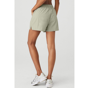 Pantalones cortos holgados de poliéster de secado rápido para mujer, pantalones cortos para correr para mujer, ropa deportiva para gimnasio - Product Image 4