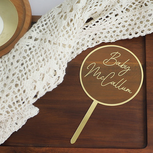 ท็อปเปอร์เค้กอะคริลิคสำหรับงานเลี้ยงฉลองทารกแรกเกิด ลายฮันนี่แอนด์สวีทเนส  "It's A Boy Girl"  "โอ้ เบบี้" ของตกแต่งสำหรับโต๊ะของหวานในงานปาร์ตี้ - Product Image 4