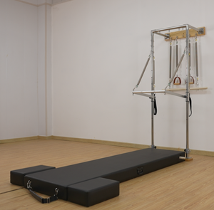 Équipement de yoga professionnel pour usage en club : Unité murale en érable, Matelas, Lit, Machine Reformer en aluminium - Product Image 5