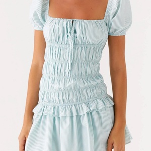 Robe d'été pour femme, nouvelle collection, élégante, à manches courtes, volants, couleur unie, dos nu, mini-robe 100% coton, fermetures éclair, taille naturelle - Product Image 2