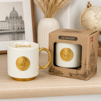 Mug à café en céramique souvenir du Danemark, Europe, avec badge métallique 3D représentant un monument urbain, pour mug en grès, personnalisable OEM ODM, vente en gros