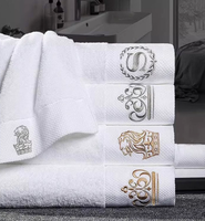 Luxus-Hotel-Handtuchset 100% Baumwolle 700GSM 70x140cm Weiß mit Individuellem Logo Hohe GSM für Spa, Pool und Strandresorts