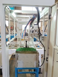 Machine de pulvérisation de colle à base d'<span class=keywords><strong>eau</strong></span> AB <span class=keywords><strong>sur</strong></span> panneaux en Fiber-ciment, SPC, bobine métallique, panneau en nid d'abeille - Product Image 3