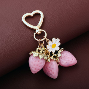 Wholesale Kawaii Vintage Style Crystal Keychain Strawberry &amp; Daisy Design Alloy <strong>Key</strong> <strong>Ring</strong> <strong>Accessories</strong> for Girls for Purse Gift - Product Image 5