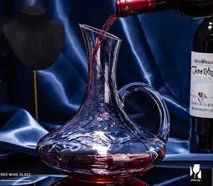 مخصصة عالية النقاء الشفافة النبيذ الأحمر والزجاج البلوري