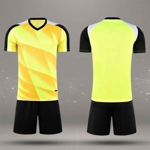 Best Quality Unisex Sports Uniforms Factory Wholesale <b>Hot</b> Selling <b>Red</b> Soccer Jersey Uniform Sets 100% Polyester Plus Size - Product Image 3