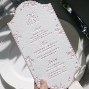Carte de vœux élégante personnalisée avec bordure florale en relief, design de menu, papier en coton pour la décoration de la table de mariage - Product Image 2