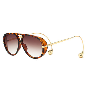 <span class=keywords><strong>Gafas</strong></span> <span class=keywords><strong>de</strong></span> sol clásicas <span class=keywords><strong>de</strong></span> diseñador <span class=keywords><strong>de</strong></span> lujo 2025, logotipo propio personalizado, <span class=keywords><strong>gafas</strong></span> <span class=keywords><strong>de</strong></span> sol UV400 <span class=keywords><strong>de</strong></span> alta calidad, montura dorada ovalada <span class=keywords><strong>de</strong></span> gran tamaño para hombres y mujeres - Product Image 5