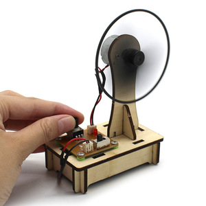 Ventilador de velocidad ajustable de madera, Kit de ciencia para bricolaje, juguete educativo para niños de 7 a 9 años, Control manual, no requiere batería - Product Image 1