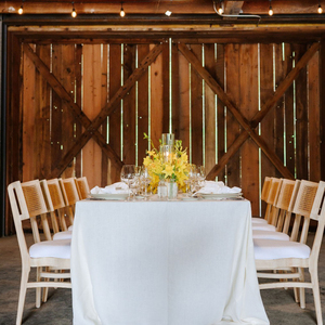 Chaise de Dîner Classique Empilable en Bois Moderne avec Dossier en Rotin pour Événements et <span class=keywords><strong>Location</strong></span> de Fêtes - Product Image 3