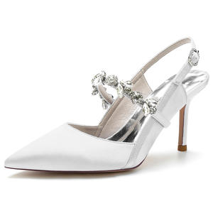 Chaussures de <span class=keywords><strong>mariage</strong></span> à bout pointu en satin pour femmes Escarpins de mariée à talons hauts ornés de cristaux - Product Image 5