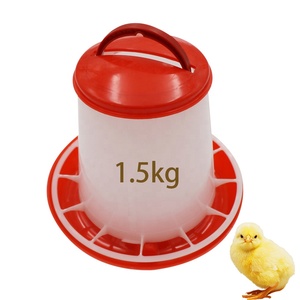 Cubo de alimentación para pollos de granja avícola con comederos rojos para Pollos de <span class=keywords><strong>Corral</strong></span> Alimentador automático de plástico para pollos - Product Image 1