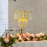 Support de fleurs doré pour table, support de chemin de table de mariage, décoration de mariage en acrylique et cristal, centres de table, décoration pour la maison et les fêtes